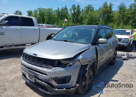 2021 Jeep Compass Altitude 4X4 из США, поврежденный, VIN 3C4NJDBBXMT547228